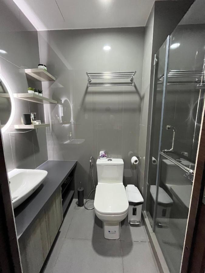 Homey 1 Bedroom Unit At Air Residences Makati City Buitenkant foto