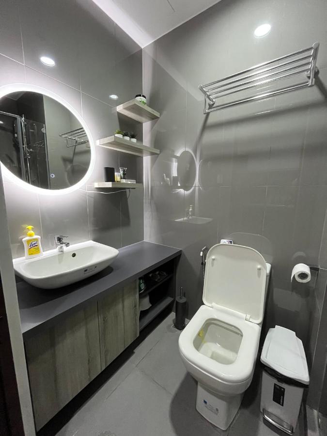 Homey 1 Bedroom Unit At Air Residences Makati City Buitenkant foto