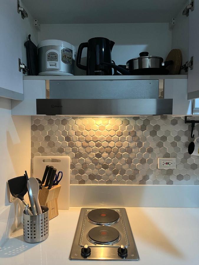 Homey 1 Bedroom Unit At Air Residences Makati City Buitenkant foto