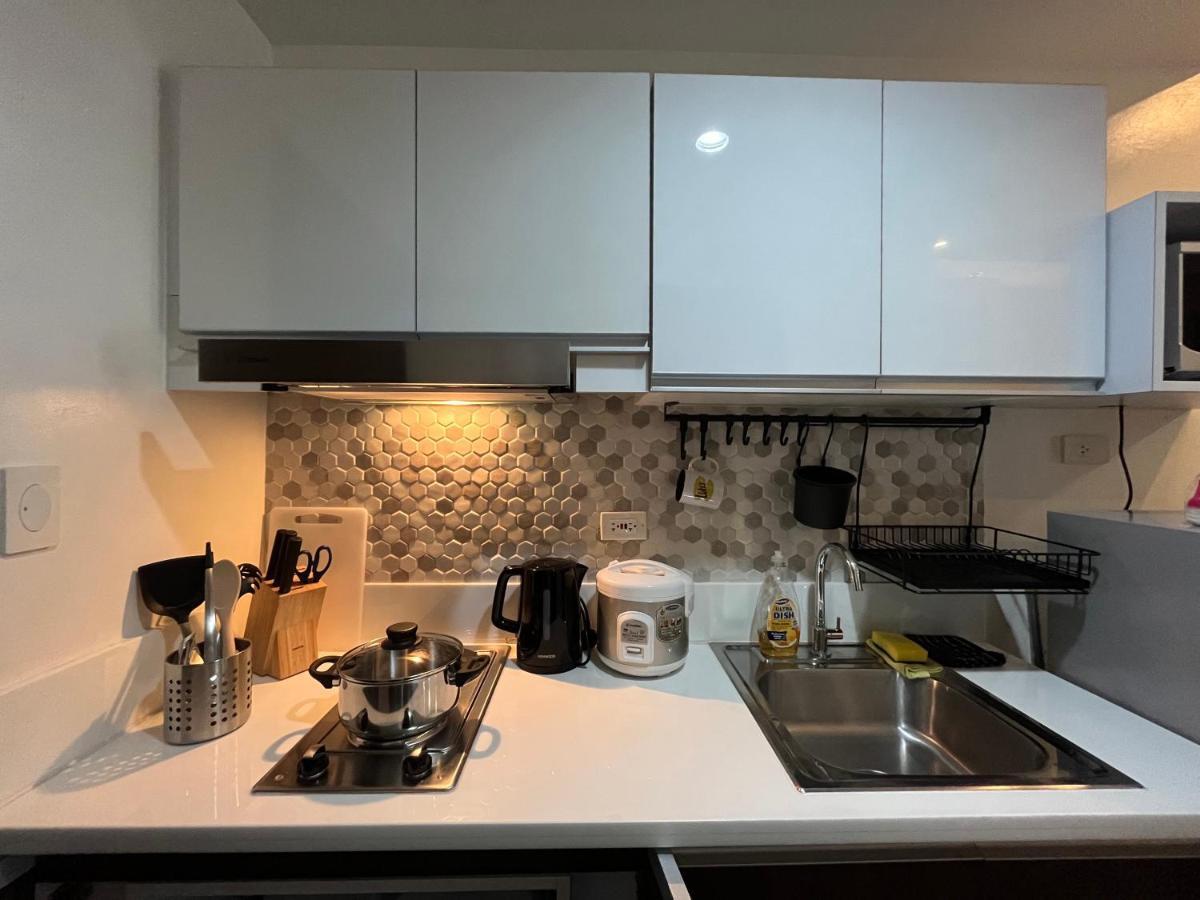 Homey 1 Bedroom Unit At Air Residences Makati City Buitenkant foto